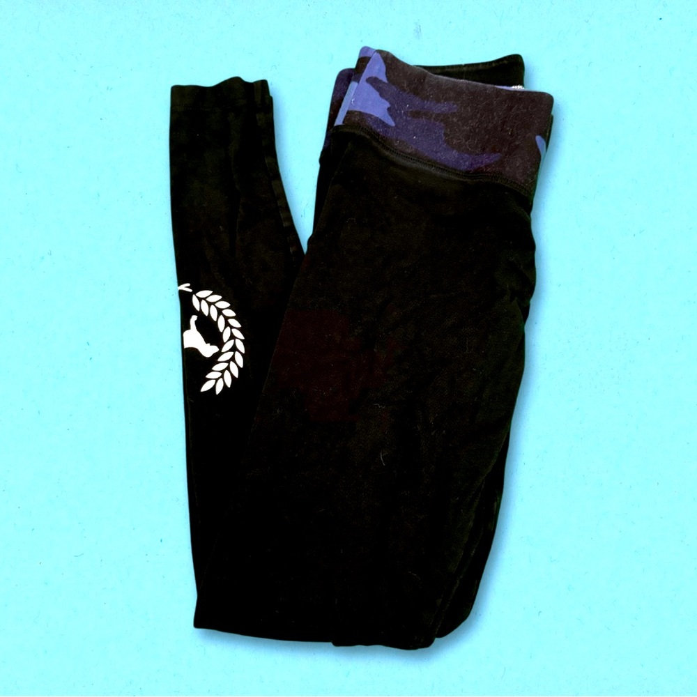 VS Pink High Waisted Camo Band Leggings